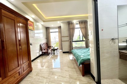 1 Bedroom apartment for rent with balcony on Tran Thi Trong Street